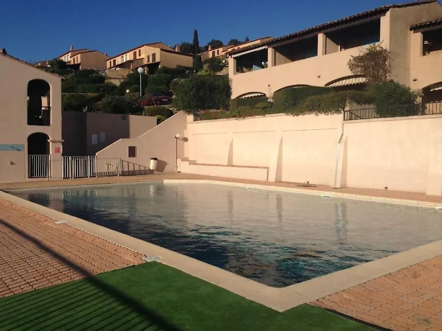 Апартаменты Joli Studio Sainte Maxime
